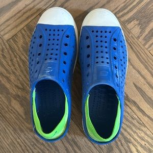 GUZMAN STEPS AQUA SURGE SLIP-ON SNEAKER - KIDS'